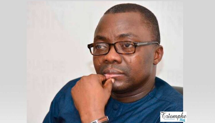 Bénin: le procès de Joël Aïvo suspendu, un coaccusé ne s'est pas présenté à la Criet