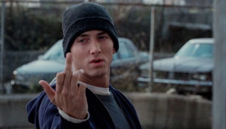 USA Le rappeur Eminem devient serveur