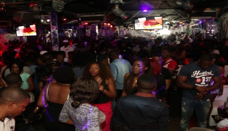 BAr, discothèque à Cotonou @ Life Mag