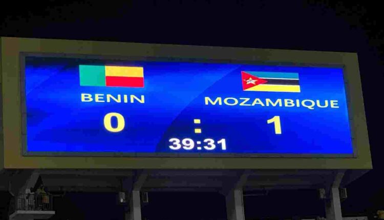 jet de pierre sur les Ecureuils après leur défaite face au Mozambique