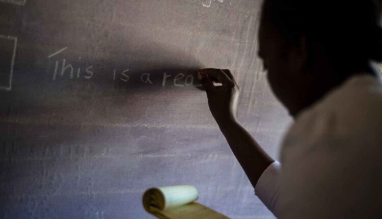 Bénin levée de sanction contre les 305 enseignants radiés de la fonction publique