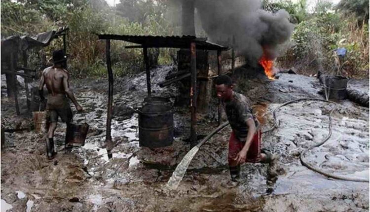 raffinerie clandestine de pétrole