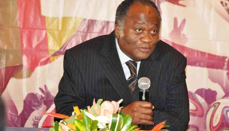 Joseph Owona , Cameroun