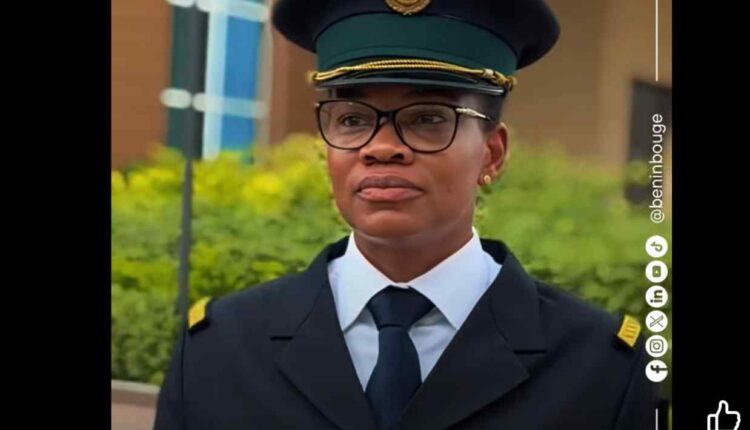 Elvire Toupé, première femme aide de camp du président Romuald Wadagn Crédit: Capture Benin Bouge